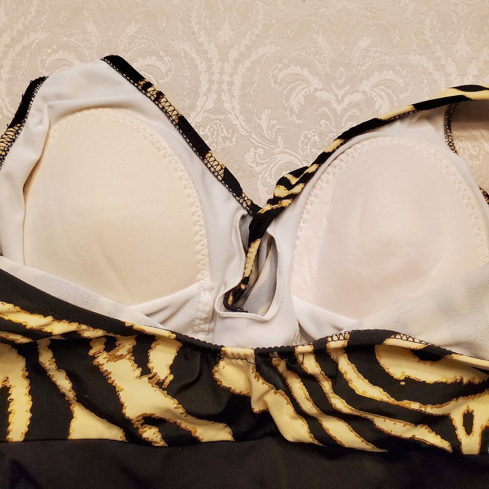 Swimsuits - Picture 6 of 6